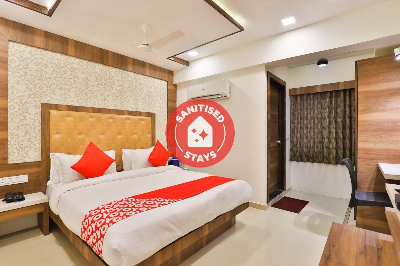 Oyo 24950 Hotel Shree Balaji Residency Ahmedabad Exteriör bild
