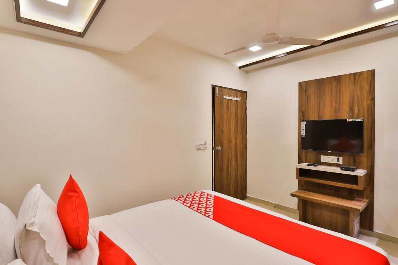 Oyo 24950 Hotel Shree Balaji Residency Ahmedabad Exteriör bild