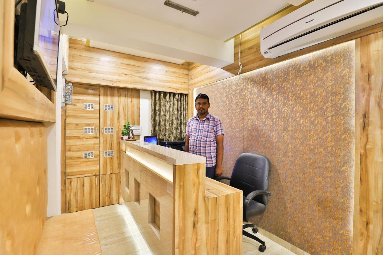 Oyo 24950 Hotel Shree Balaji Residency Ahmedabad Exteriör bild